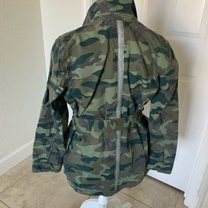 NEW GAP Women’s Camo Jacket